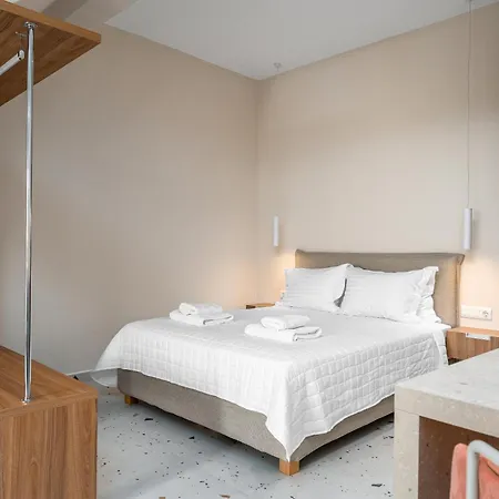 Phaos Residence, Your Stylish Crete Retreat