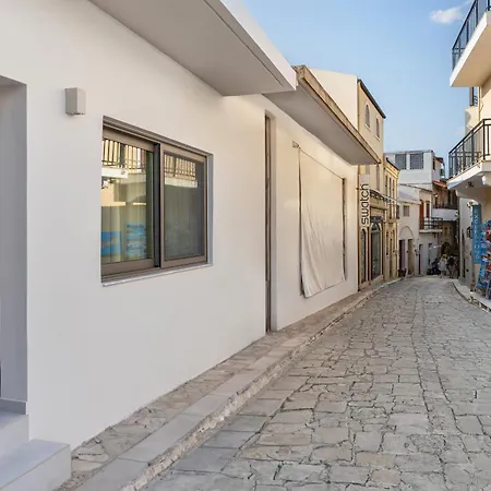 Phaos Residence, Your Stylish Crete Retreat *