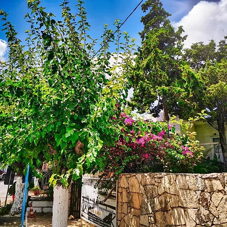 Апартаменты Phaos Residence, Your Stylish Crete Retreat